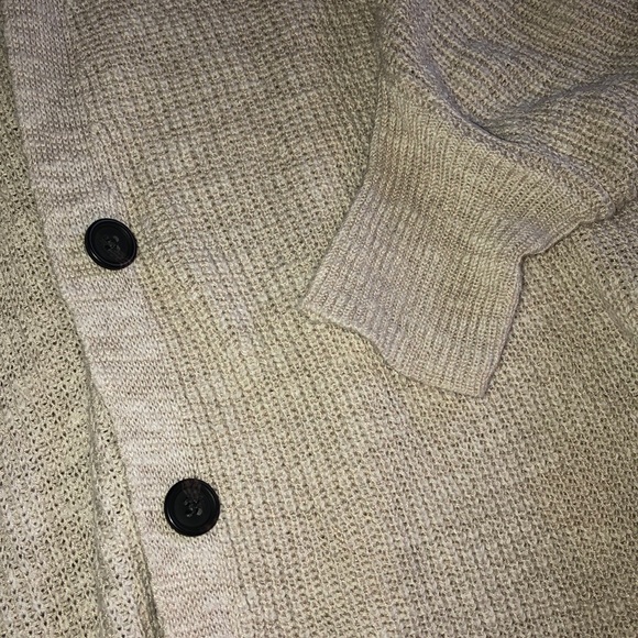 American Eagle Cardigan - Picture 5 of 5